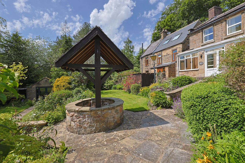 Far Hill Ashover
